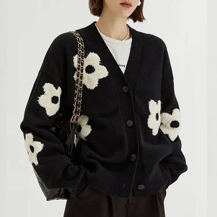 Factory custom y2k autumn winter black V neck jacquard fashion loose cardigan casual designer knitted women's sweater