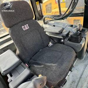 Bulldozer sur chenilles Caterpillar D5K d'occasion, 9 tonnes, capacité de la benne de 2 m³, marque japonaise d'origine, bulldozer moyen, faible nombre d'heures, bon état - Product Image 4