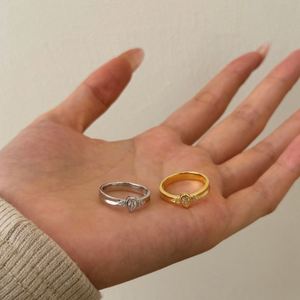 Anillos de Compromiso de Plata de Ley 925 con Diseño Clásico Dylam, Chapados en Oro de 18K y Rodio, con Circonita Cúbica 5A en Forma de Lágrima - Product Image 3
