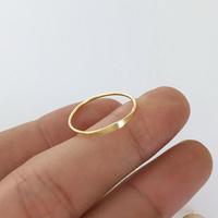 Bagues remplies d'or 14K Minimalisme Marteau Anneaux plats Individualité mince Cercle permanent Bague en or mince pour femmes
