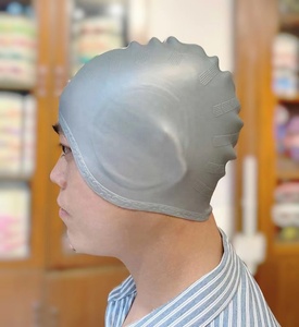 <span class=keywords><strong>Prix</strong></span> de gros Nouveau design de chapeau de bain en caoutchouc antidérapant avec logo personnalisé Bonnets de bain en silicone avec protection des oreilles - Product Image 5