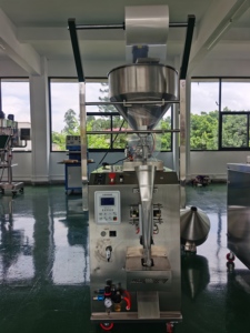 Pequeño Paquete de bolsita de llenado de sellado automático de salsa de aceite <span class=keywords><strong>leche</strong></span> máquina de envasado de agua - Product Image 4