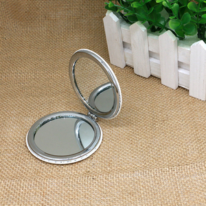 Bán Sỉ Gương Nhỏ Gọn Gấp Hình Tròn Hình Trái Tim Gương Trang Điểm Du Lịch Xách Tay Bỏ Túi Logo Theo Yêu Cầu - Product Image 6