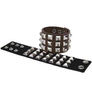 Bracelet à ongles carrés à trois rangées Bracelet large en cuir Punk accessoires de motocycliste rétro personnalisés - Product Image 5