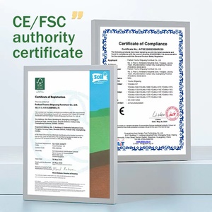 Set di Tavoli e Sedie Retrò di Alta Gamma per Caffè e Taverne, Arredamento Commerciale per Bar di Whisky e Sigari, Divano in Pelle Incluso - Product Image 3