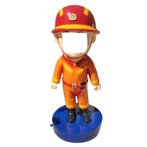 Sculpture de pompier en fibre de verre, figurine à poser au sol pour l'extérieur, ornement éducatif pour parcs et places - Product Image 5