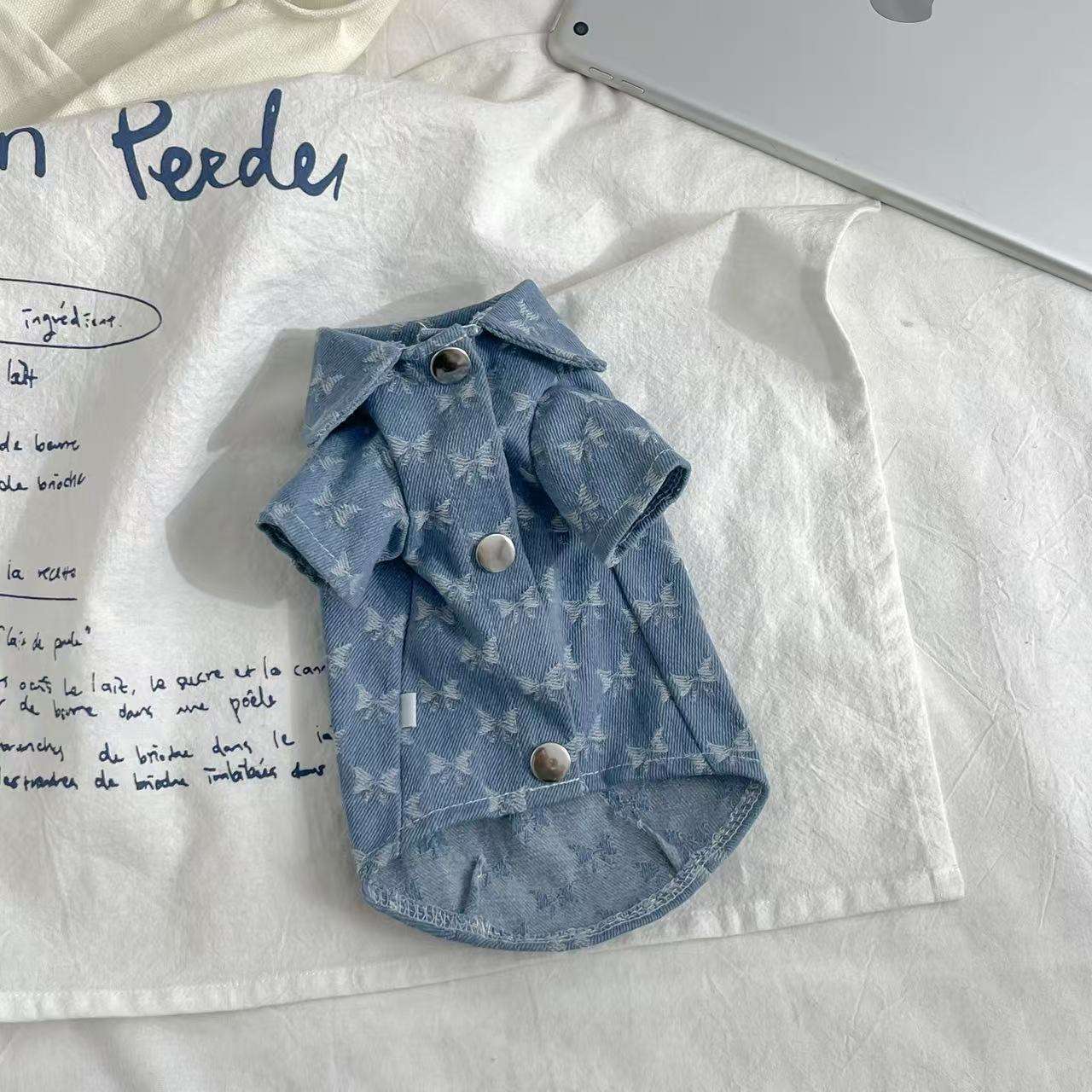 สีฟ้าอ่อน