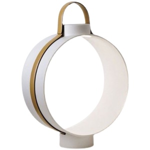 Bán Buôn Bán Hàng Trực Tiếp Hình Dạng Đèn Lồng Màu Trắng Thanh Lịch Kim Loại Trang Trí Nội Thất Vành Đai Bắc Âu Hiện Đại Vòng Khách Sạn Sang Trọng Cạnh Giường Ngủ LED Bảng Đèn - Product Image 1