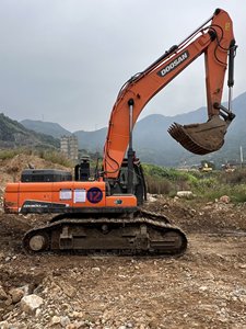 Excavadora Usada DOOSAN DX500 de 50 Toneladas, Pocas Horas de Uso, Maquinaria Pesada DOOSAN DX500 para Proyectos de Construcción - Product Image 2