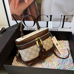 Bolso de Mano Tipo Caja para Mujer Diseño de estampado geométrico. Hecho de material PU. Se Puede Transportar Colgando.8829 - Product Image 5