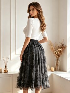 SWEET BABE Jupe midi noire à sequins et dentelle, taille naturelle, coupe trapèze, grande taille, pour l'été - Product Image 2