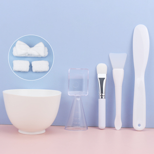 Kit de mélange de masques DIY <span class=keywords><strong>avec</strong></span> bol en silicone personnalisé, spatule applicatrice et tasse graduée - Product Image 1