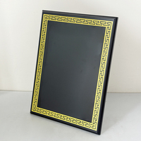 Plaque de certification en bois noir avec bordure dorée imprimée, plaque de récompense en bois MH-FJ0062