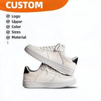 Chaussures pour hommes polyvalentes avec design perforé sur le corps de la chaussure pour un confort et une sécheresse optimales, semelle plateforme en caoutchouc épaissi pour une augmentation de la hauteur