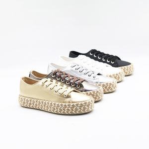 2024 nouvelle mode grande taille chaussures de sport décontractées femmes à lacets maille respirant PU chaussures décontractées plates - Product Image 1