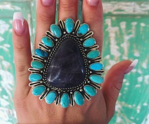 Bague exclusive en argent sterling 925 massif avec pierre précieuse sodalite turquoise sertie en bélière, élégante pour mariage, fête, bijoux de déclaration - Product Image 1