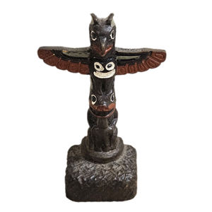 Poteaux totémiques <span class=keywords><strong>du</strong></span> <span class=keywords><strong>Canada</strong></span> personnalisés monuments culturels Souvenir Colombie-Britannique Alaska <span class=keywords><strong>Canada</strong></span> résine autochtone Thunderbird Totem Pole - Product Image 2