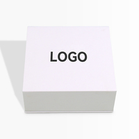 Boîte cadeau de luxe personnalisée pour montres, bijoux et cosmétiques, en carton rigide blanc, forme livre, avec couvercle magnétique, gaufrage et doublure en éponge