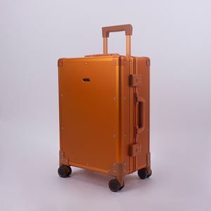 Valigia Sportiva da Donna Best-Seller, Design Elegante, in Lega di Alluminio Personalizzata con Serratura TSA - Product Image 2