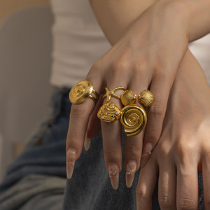 Joyería Verano 18K PVD Chapado en oro Ocean Conch Ring Swirl Acero inoxidable Sea Snail Anillo de apertura - Product Image 2