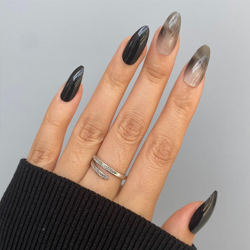 BZ1117 black and white clouds