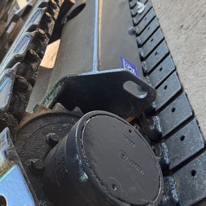 Miniexcavadora Usada de la Marca Japonesa Komatsu PC30. Su precio es razonable y se comporta de forma excelente en su funcionamiento. - Product Image 5