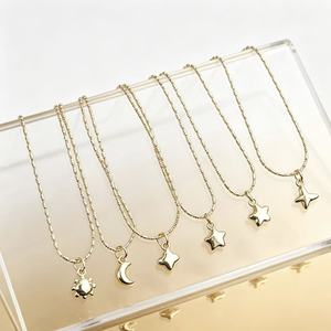 Collar Minimalista con Colgante de Sol, Luna y Estrella, Chapado en Oro de 18K, para Mujer, Cadena Celestial de Metal Sencillo, Joyería al por Mayor - Product Image 5