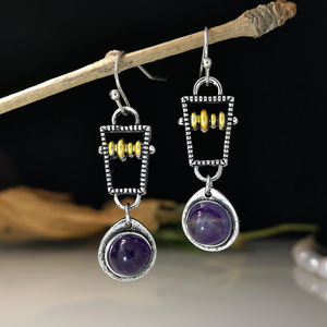 Orecchini Pendenti Creativi con Perline e Dettagli in Pietra Viola, Design Vintage, Accessori di Moda per Donne - Product Image 3