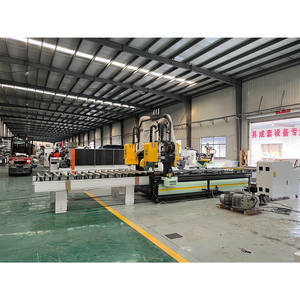 Scie à quatre <span class=keywords><strong>côtés</strong></span> CNC pour bois, machine à scier le bois sur quatre <span class=keywords><strong>côtés</strong></span> pour portes en bois - Product Image 3