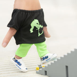 Jeu de Touches Cadeau <span class=keywords><strong>pour</strong></span> Enfant, Vêtements <span class=keywords><strong>pour</strong></span> Pantalon, <span class=keywords><strong>Mini</strong></span> Chaussures, Ensemble de Skateboard du Bout des Doigts - Product Image 1