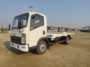 Low Price HOWO <strong>6</strong> Wheels <strong>Small</strong> <strong>Truck</strong> Price 5 <strong>Ton</strong> Chinese 4x2 Mini <strong>Trucks</strong> - Product Image 6