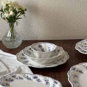 Embroidered Vintage Ceramic Tableware for Weddings Parties Blue Small Flowers White Dish Petal Edges Stand Included Small Dishes - Product Image 6