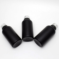 Flacons compte-gouttes en verre noir mat 10ml 15ml 30ml 50ml avec bouchon à vis doré pour sérum de soin de la peau, huile à barbe, collyre, logo personnalisé