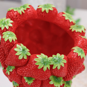 Udeco nuovo Design creativo ragazza fragola vaso di fiori essiccato carino vaso moderno <span class=keywords><strong>in</strong></span> <span class=keywords><strong>resina</strong></span> per la decorazione della casa - Product Image 6