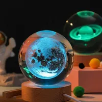 Système solaire intérieur sculpté 3D Planète Sphère Laser Petite veilleuse LED colorée RVB Lampe boule de cristal avec socle en bois