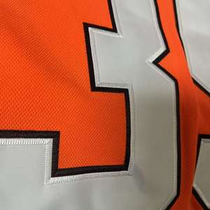 เสื้อทีมฮอกกี้น้ำแข็งอเมริกา ปี 2025 แบบสั่งทำพิเศษสำหรับผู้ชาย ปักลายตามแบบทีมฮอกกี้น้ำแข็งเอ็ดมันตัน - Product Image 3