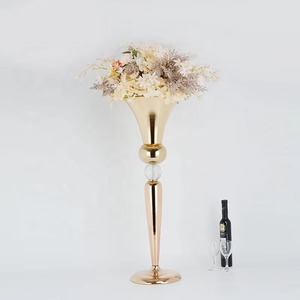 แจกันทรัมเปตโลหะสีเงินปรับแต่งได้สำหรับงานแต่งงานของตกแต่งโต๊ะแบบหรูหราสำหรับงานเลี้ยงอาหารค่ำอเนกประสงค์สำหรับงานแต่งงาน - Product Image 5