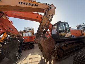 รถขุดไฮดรอลิกแบบตีนตะขาบ HITACHI ZX350 มือสอง นำเข้าจากญี่ปุ่นแท้ น้ำหนัก 35 ตัน เหมาะสำหรับงานดินหนัก งานเหมือง และงานโครงสร้างพื้นฐาน - Product Image 1