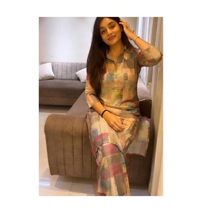 Ensemble Deux Pièces Imprimé Décontracté Printemps-Été Très Vendu pour Femme, Tenue Haut et Bas en Coton Côtelé, Vente en Gros - Product Image 1