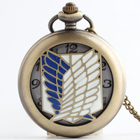 Vente chaude montre de poche avec Fob collier chaîne Vintage Anime creux pendentif montre cadeaux horloge avec attaque sur les ailes de Titan
