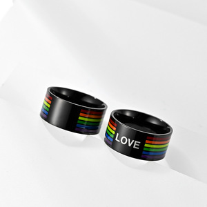 Anillo de acero titanio arcoíris LOVE de moda popular de Yunnique, se puede grabar con logotipo o nombre, fuente del fabricante w - Product Image 2