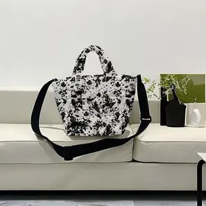 Venta al por mayor/Custom Cow Print Western Style Mujeres Puffer Tote Bag