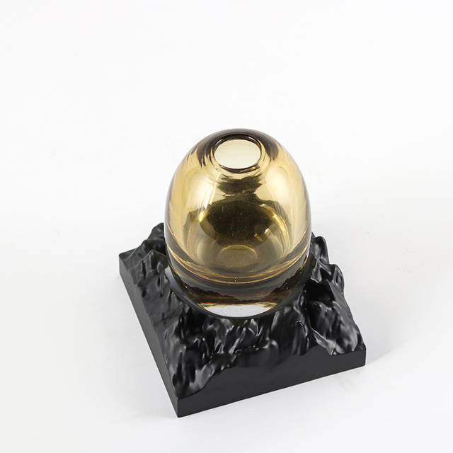 Hot Sale Customized Modern Art Deco Glass Vase with Resin Mountain Base Creative Tabletop Flower Vase