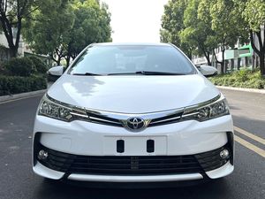 Toyota <span class=keywords><strong>Corolla</strong></span> Zhihui Edition 1.2T <span class=keywords><strong>S</strong></span>-CT GL-i Turbo Automático <span class=keywords><strong>2018</strong></span> en Buen Estado, Auto Usado de Calidad en Venta a <span class=keywords><strong>Precio</strong></span> Económico - Product Image 2