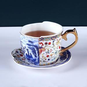 Ensemble de tasses et sous-tasses de café en céramique, forme hybride écologique, Design Unique, de luxe, avec poignée dorée - Product Image 1