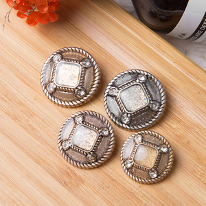 Cổ điển men mạ kim loại cổ điển <span class=keywords><strong>Shank</strong></span> hợp kim nút cho hàng may mặc - Product Image 1