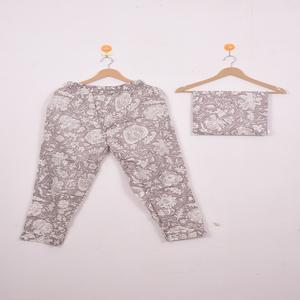 Conjunto de Pijama Floral Estampado a Mano de Calidad Superior - Ropa de Dormir de Algodón Artesanal, Ropa de Dormir y de Estar por Casa para Mujer, Regalo de Verano - Product Image 5