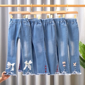 All'ingrosso pantaloni <span class=keywords><strong>larghi</strong></span> <span class=keywords><strong>larghi</strong></span> in pizzo svasato con giuntura <span class=keywords><strong>Jeans</strong></span> con fiocco per ragazze primavera Casual pantaloni <span class=keywords><strong>larghi</strong></span> lavati per bambini - Product Image 1