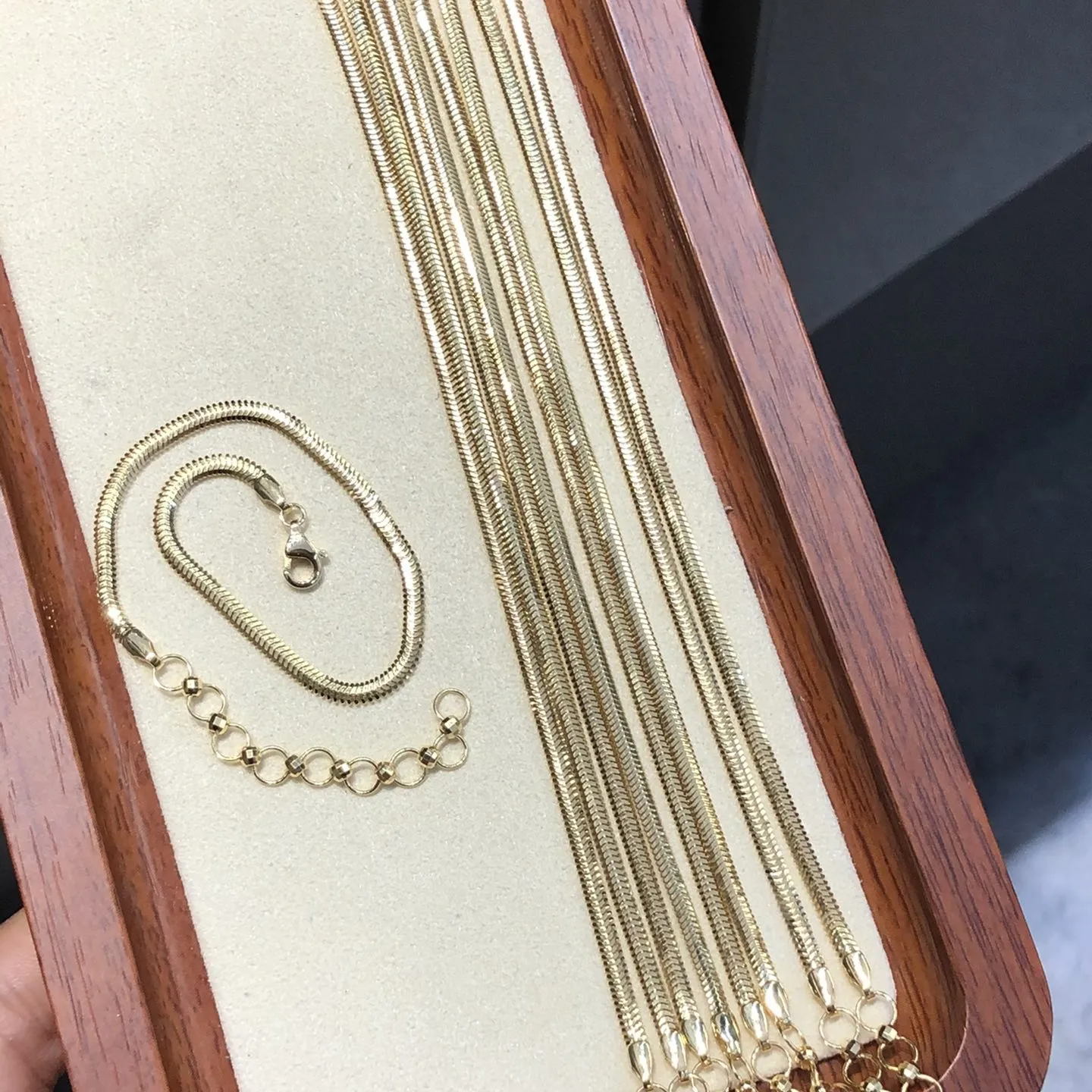 Élégant véritable chaîne en or massif 18 carats Bracelet de bijouterie fine Chaîne à maillons en or pur 2.5mm 15cm Bracelet serpent
