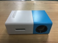 Mini Projecteur YG300 WiFi Portable 1080P 20 Lumens 25ANSI Prise en Charge Connexion Film & Téléphone